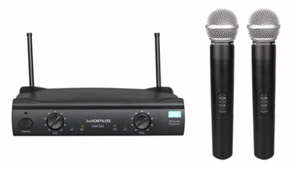 radiosistema-2-ruchnyh-mikrofona-opus-uhf-302-hh_0